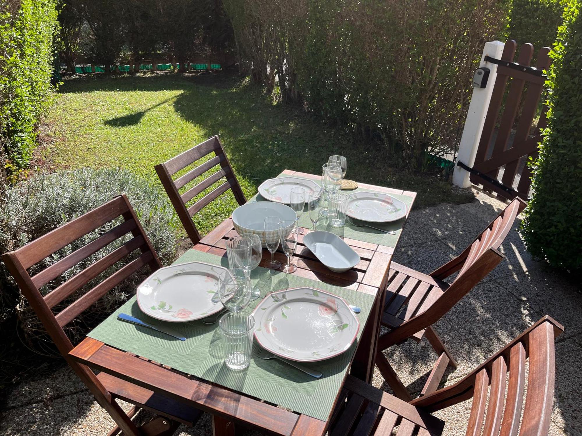 Apartamento Le Refuge Marin Courseulles-sur-Mer Exterior foto